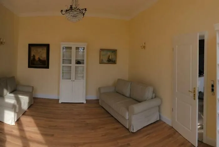 Gutshaus Redentin Apartment *